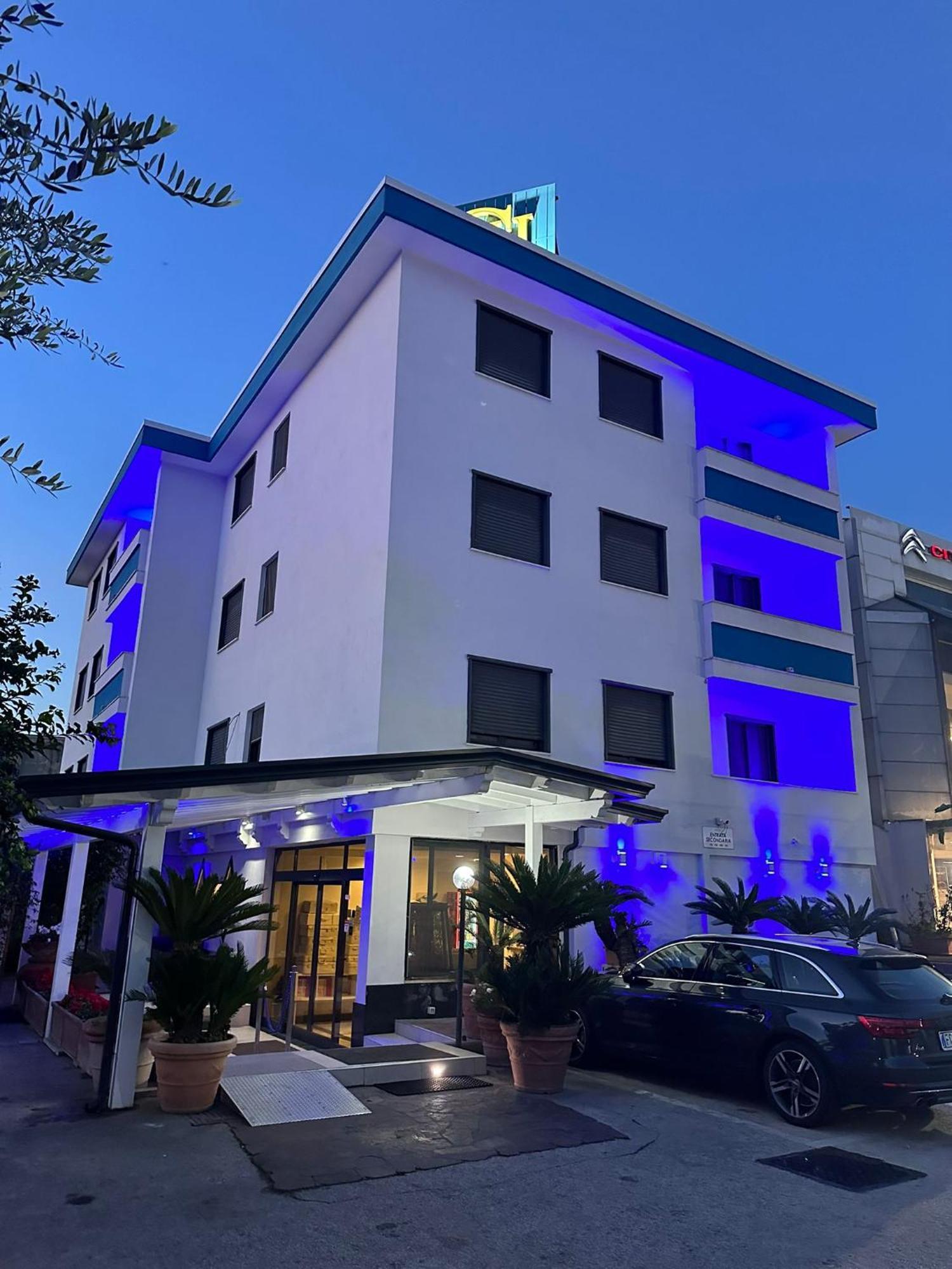 Hotel Clinton Casoria Exterior photo